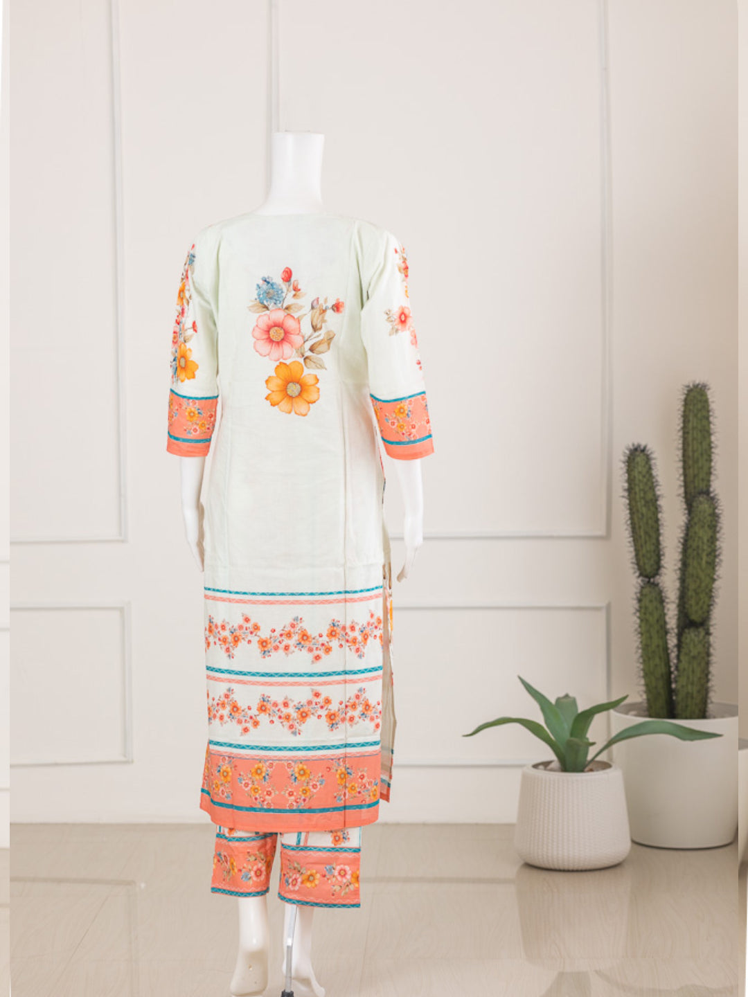 Women Cream Cotton Kurti Set EKS57