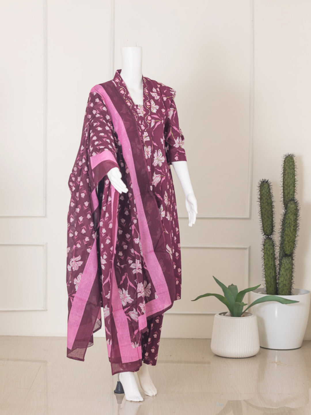 Women Grape Cotton Kurti Set EKS66