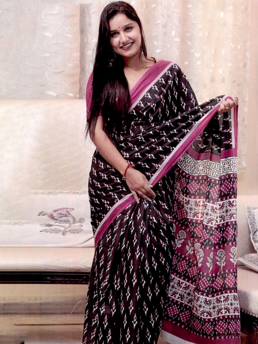 Womens Gorgeous Black with Magenta Colour All over Printed Pure Cotton Saree PCS42