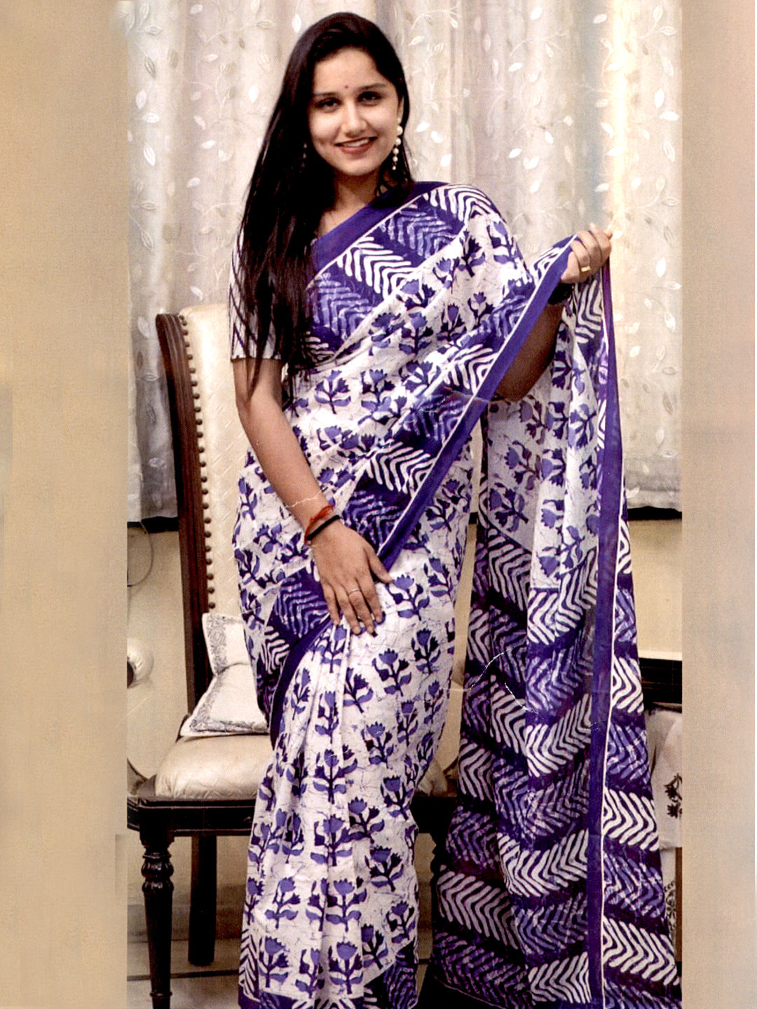 Womens Gorgeous Purple with White Colour All over Printed Pure Cotton Saree PCS47