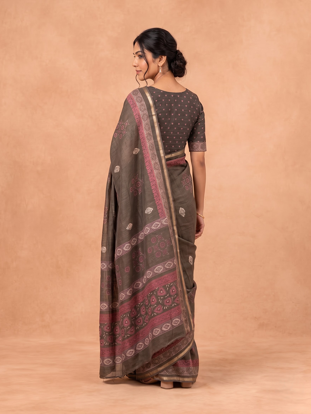 Women Semi Tussar Olive Green Saree ST381
