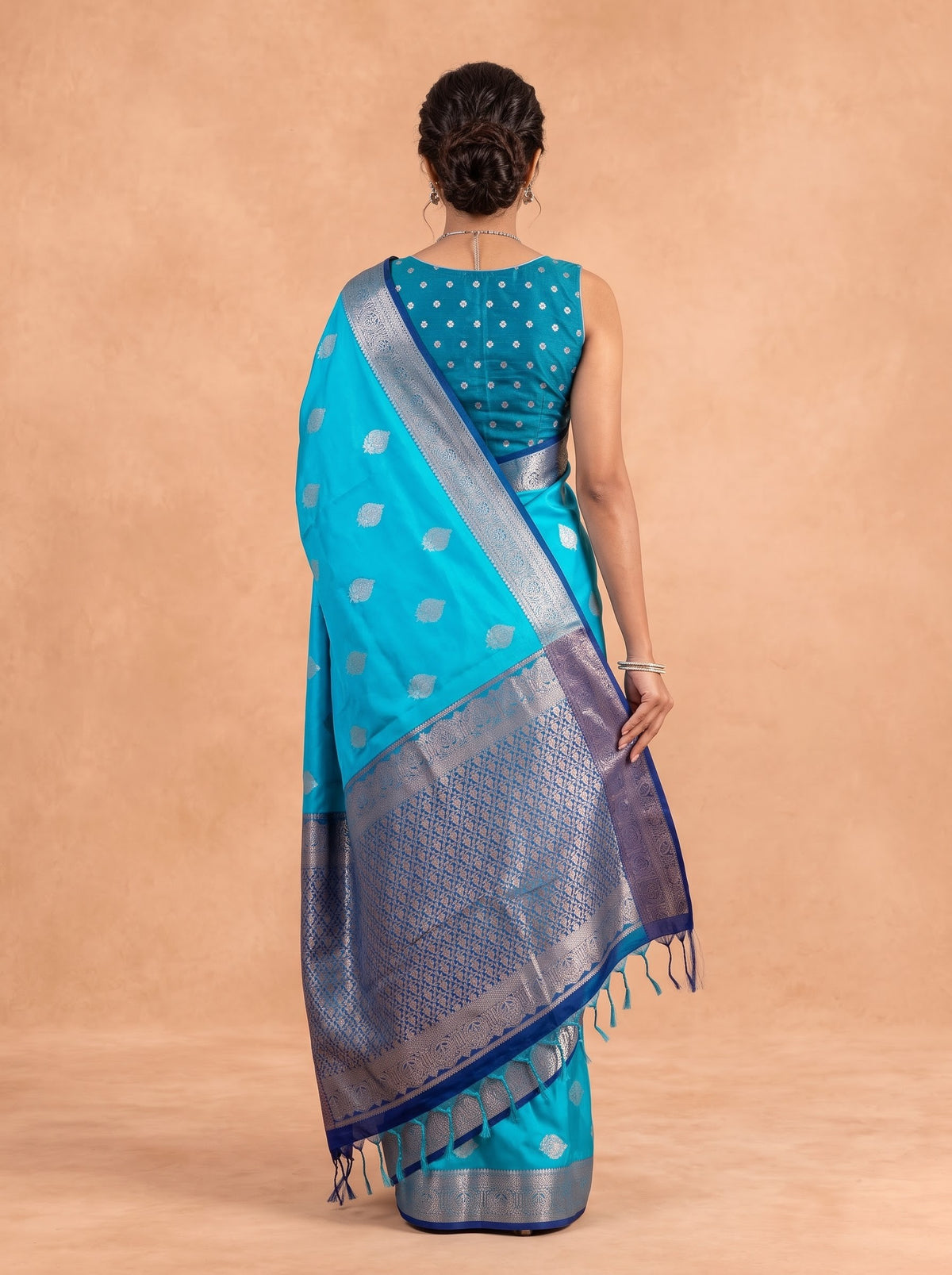 Women Soft Silk Sky Blue Saree SS502