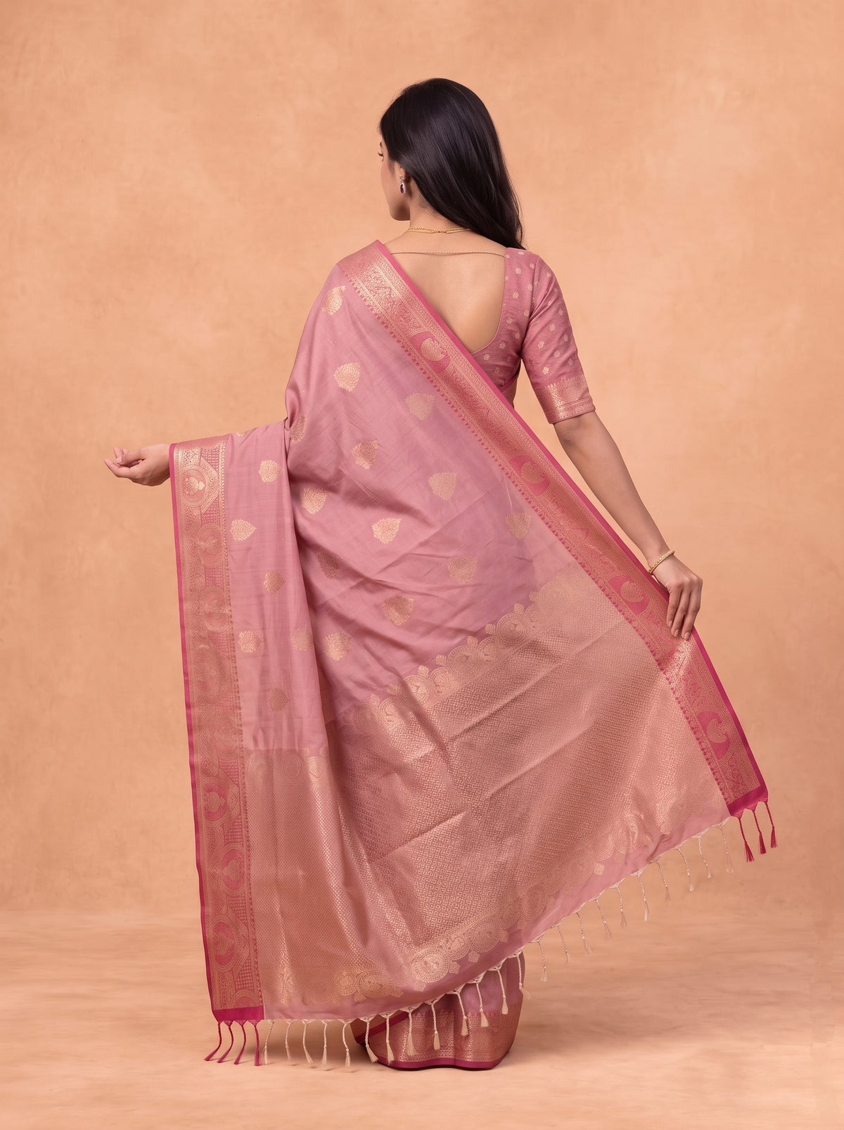 Women Soft Silk Peach with Dark Pink SS437
