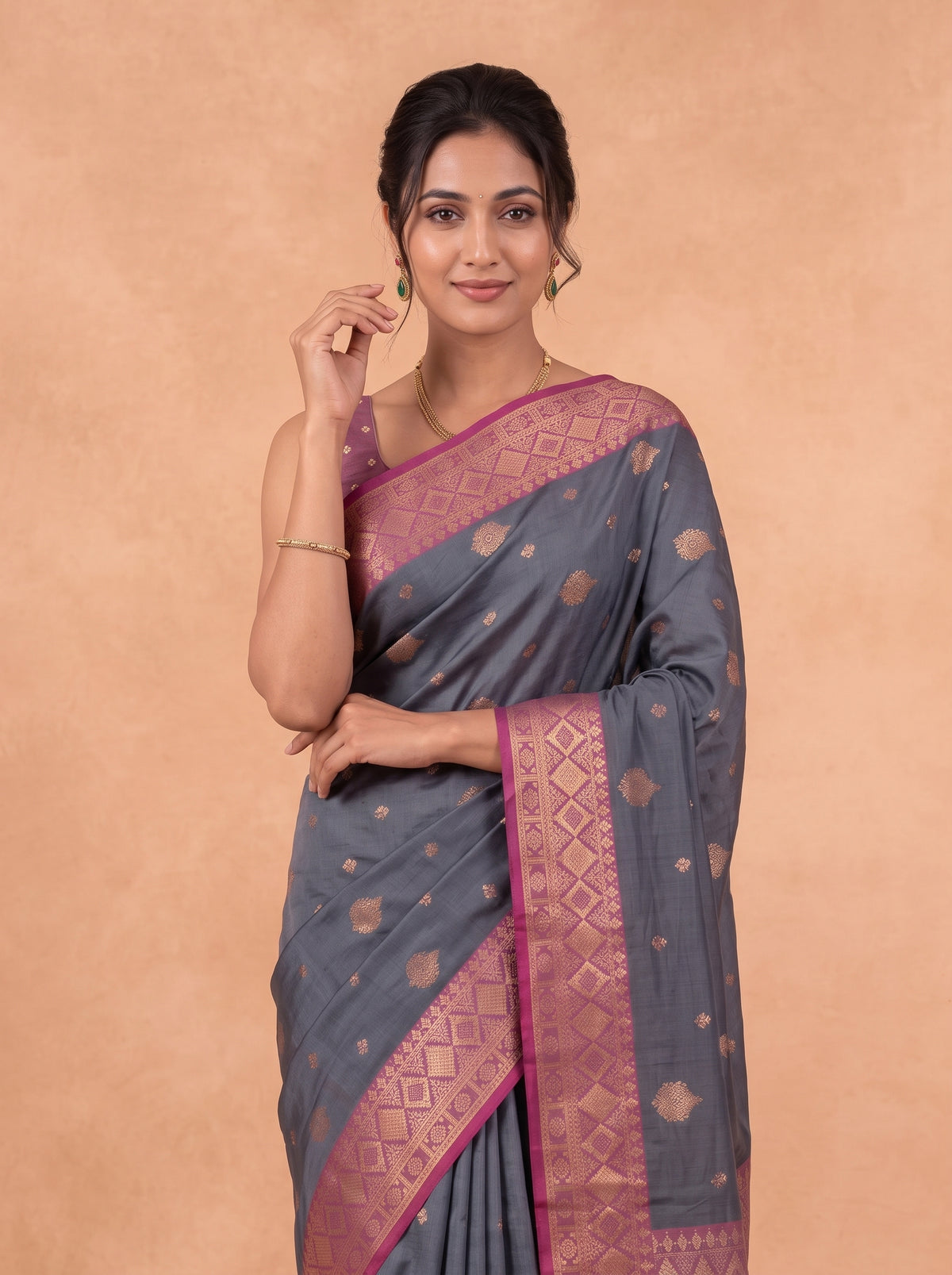 Women Soft Silk Grey With Maroon Saree SS495