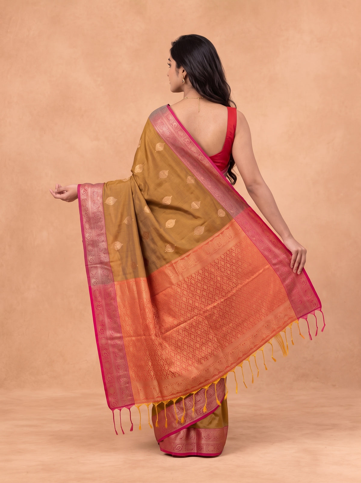 Women Soft Silk Brown with Dark Pink Saree SS436