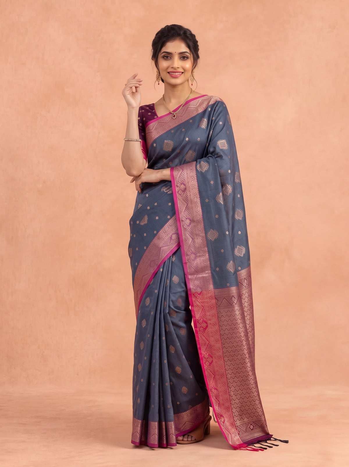 Women Soft Silk Grey Saree SS493