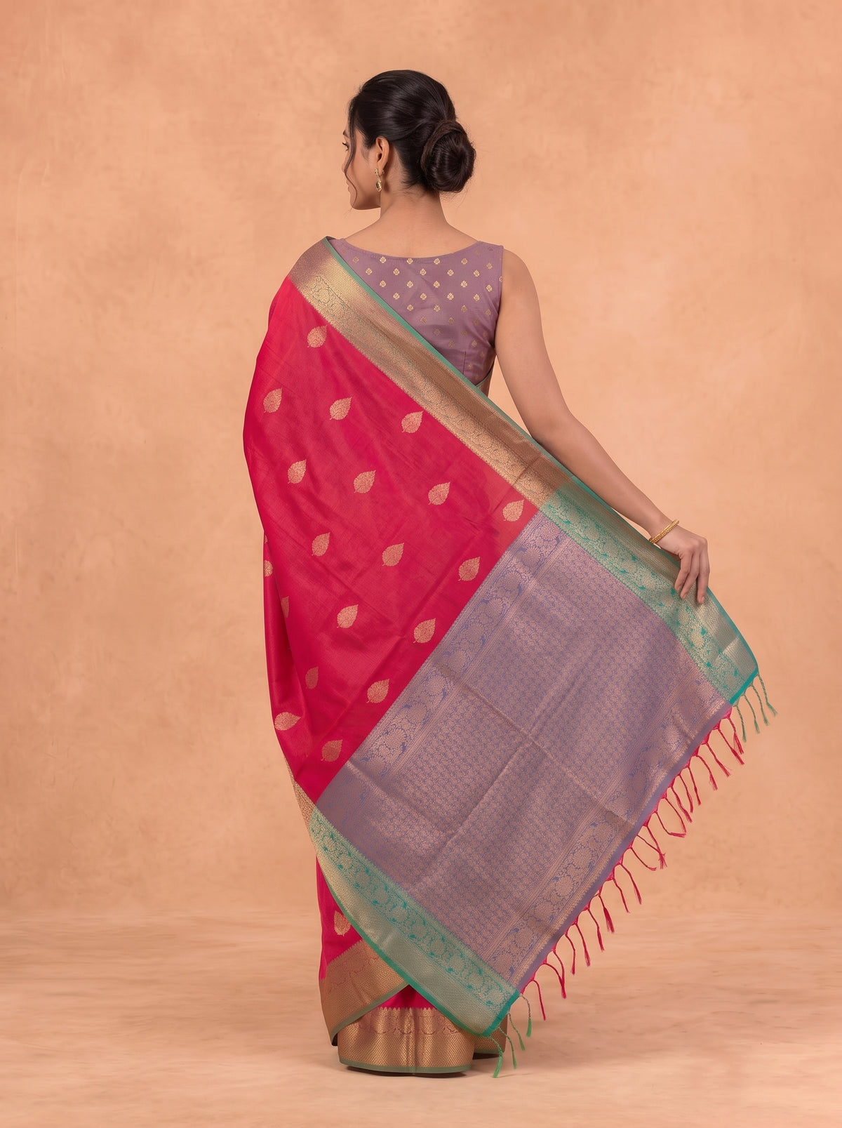 Women Soft Silk Red With Green SS445