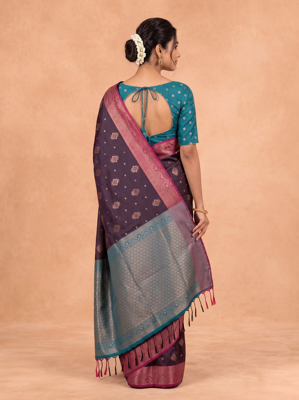 Women Soft Silk Dark Purple With Dark Rose Saree SS500