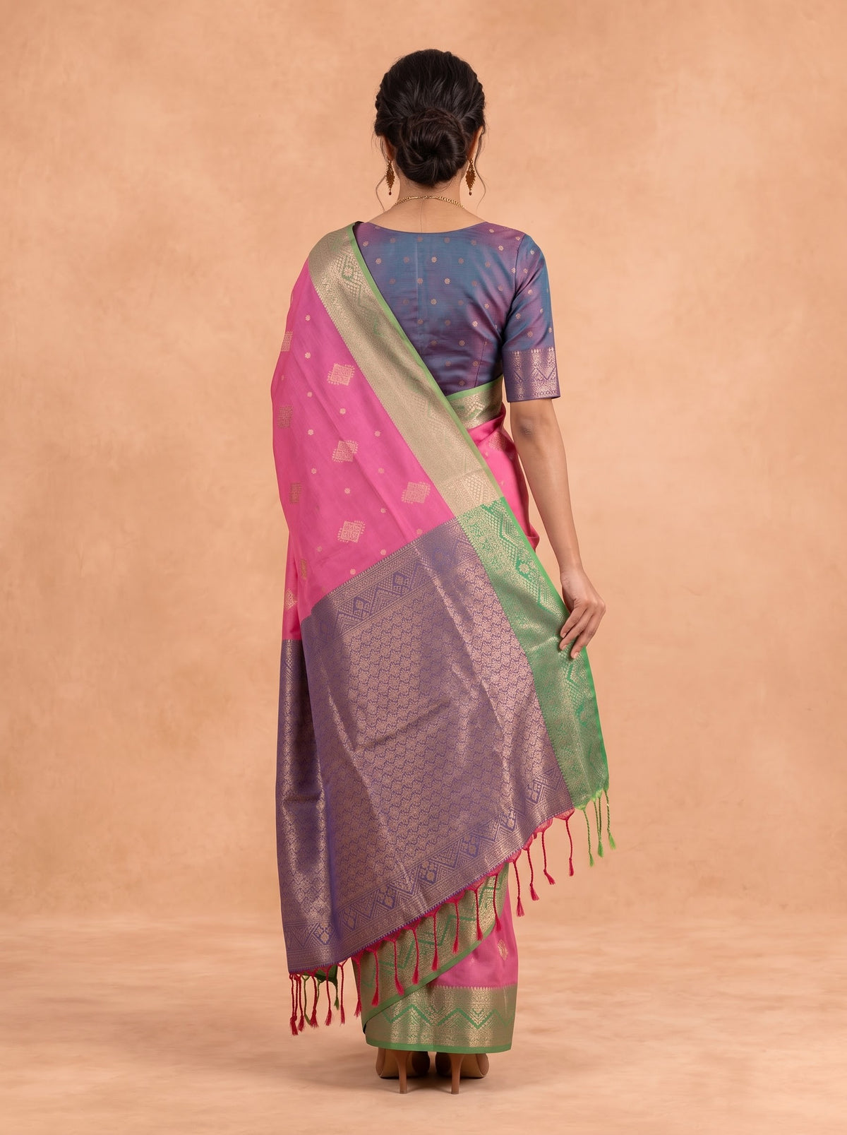 Women Soft Silk Pink with Green Saree SS450