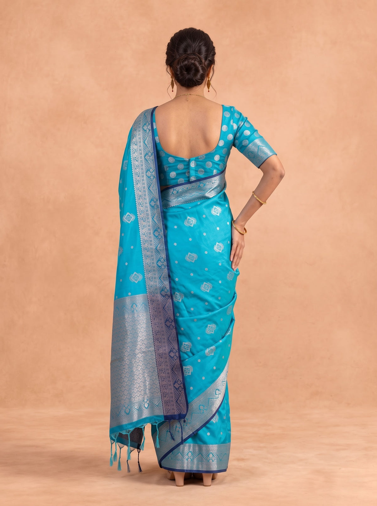 Women Soft Silk Blue Saree SS465