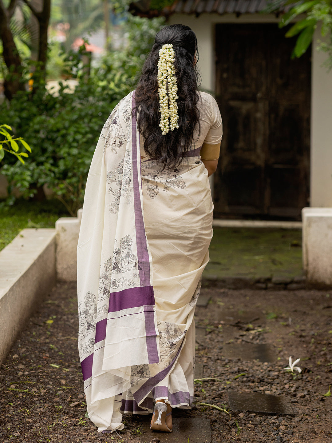 Women Kerala Traditional Fancy Printed Saree Cream KS202