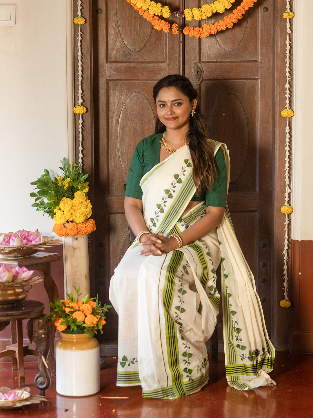 Women Kerala Cream Single Set Mundu Saree with Green Border KS174