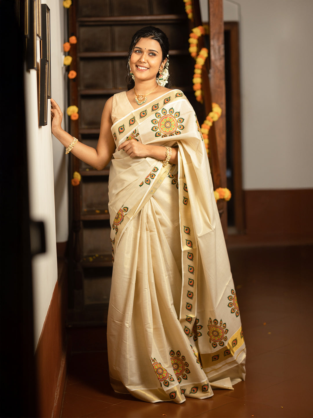 Women Kerala Traditional Fancy Printed Saree Cream KS201