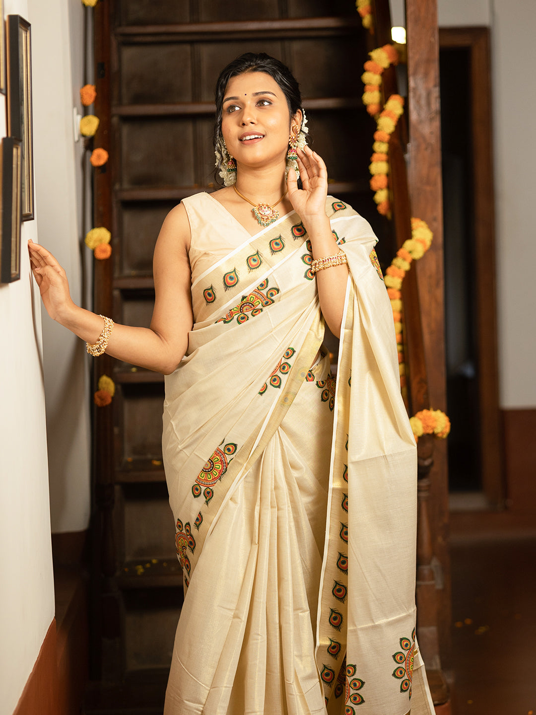 Women Kerala Traditional Fancy Printed Saree Cream KS201
