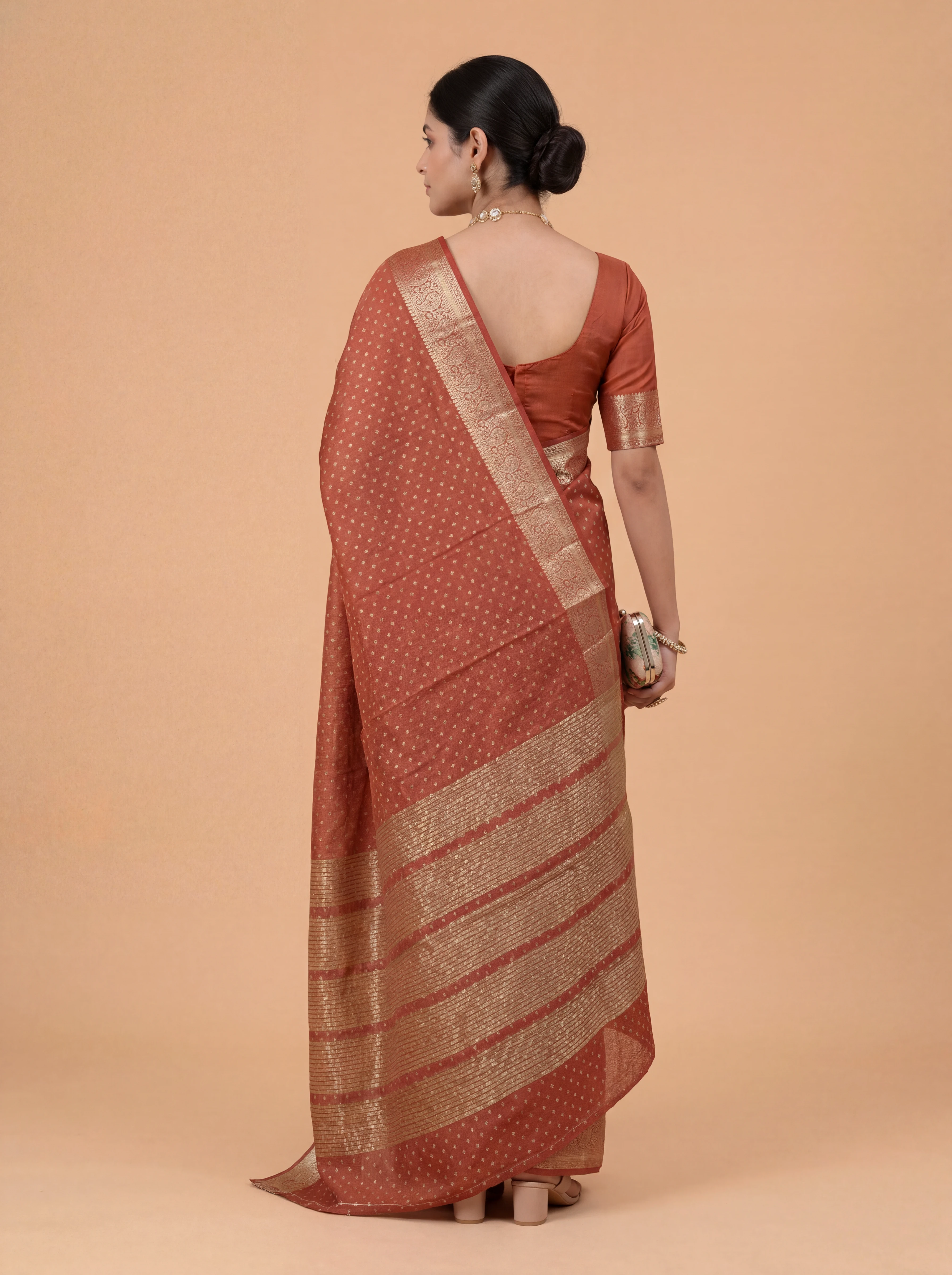 Women Semi Raw Silk Red Saree SRS124