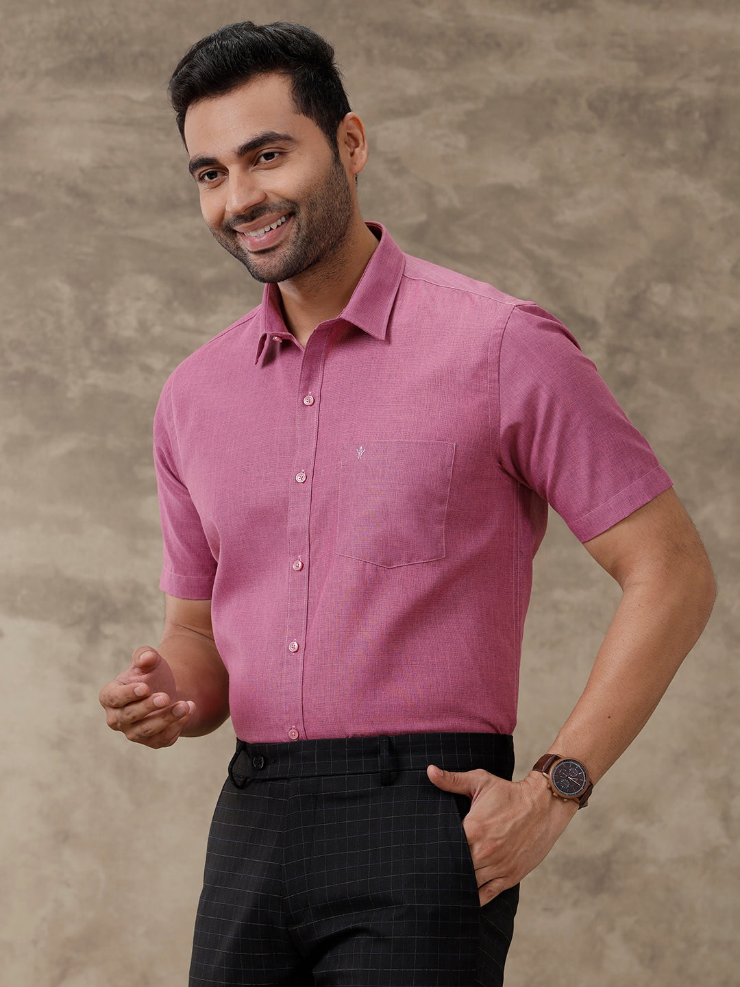 Men Cotton Blend Half Sleeves Pink Shirt T1 GC16