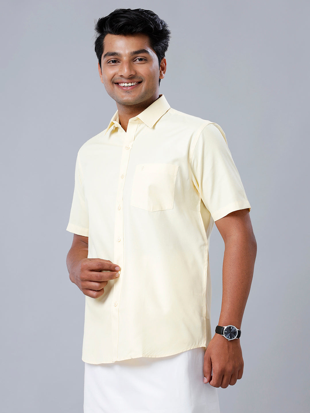Mens Formal Shirt Half Sleeves Cream T40 TP5-Side view