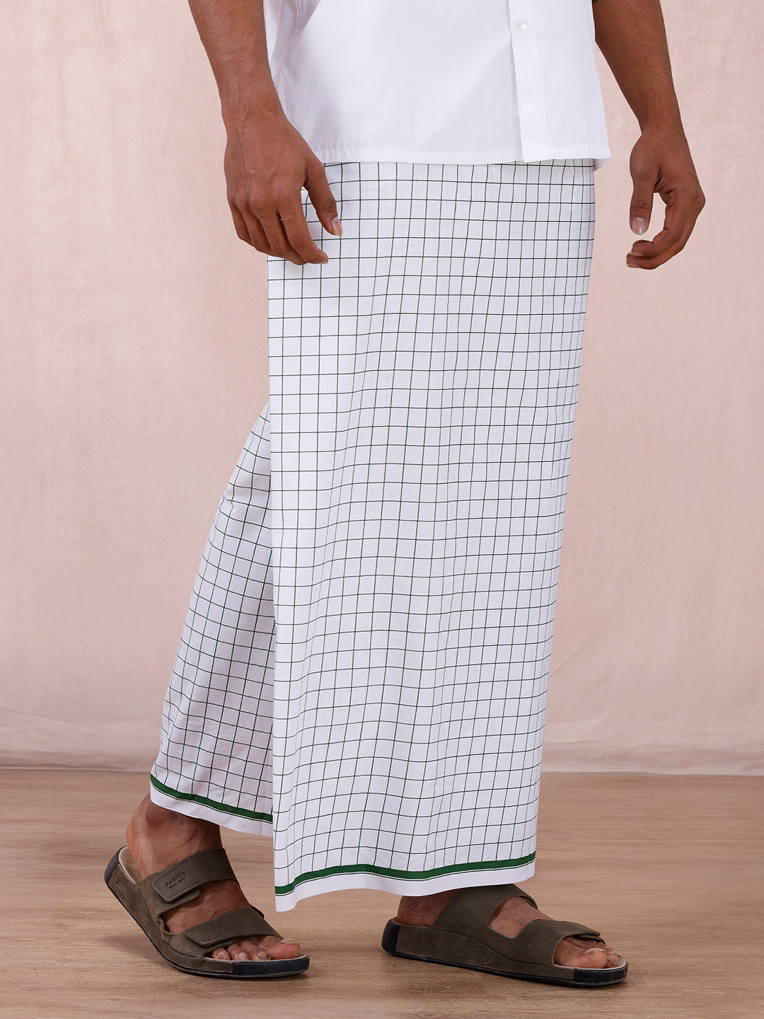 Men 100% Cotton Single Layer White Stitched Lungi Shalimar 2.25M