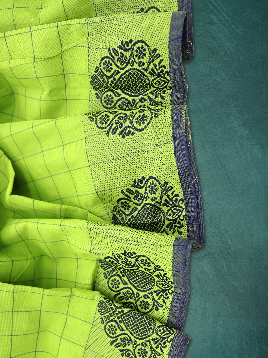 Women Parrot Green Checks Pure Chettinad Cotton Saree PCS222