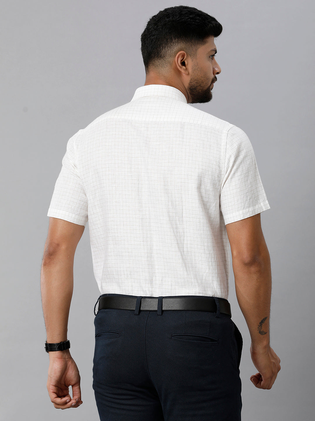 Mens Pure Linen Checked Half Sleeves Grayish White Shirt LS45-Back view