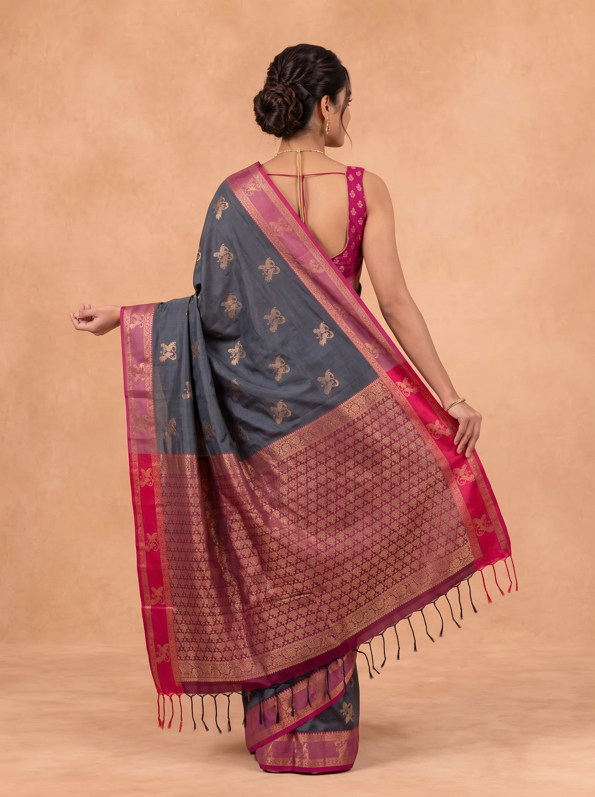 Women Soft Silk Grey With Maroon Saree SS470