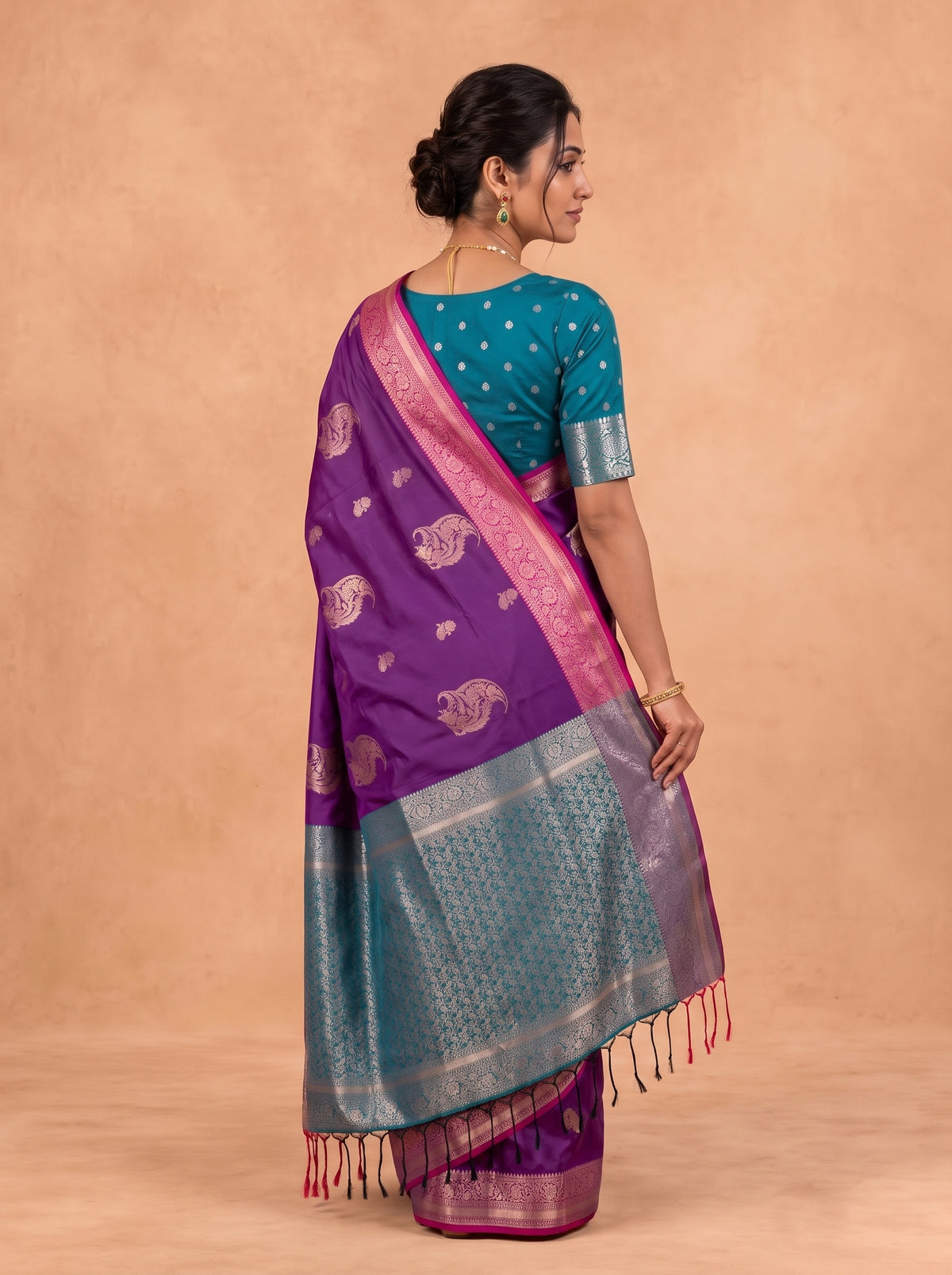 Women Soft Silk Violet Saree SS490