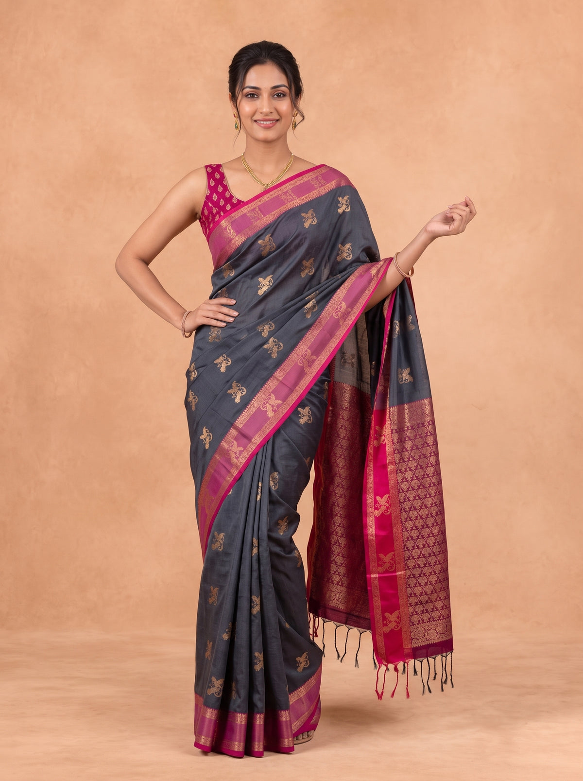 Women Soft Silk Grey With Maroon Saree SS470